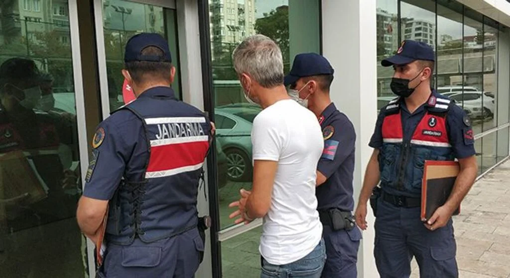 Samsun İlkadım'da Jandarma tarafından evinde uyuşturucuyla yakalandı