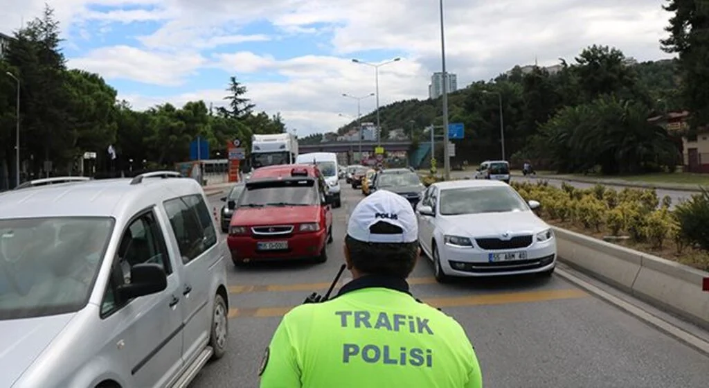 Samsun'da 247 araç trafikten men edildi