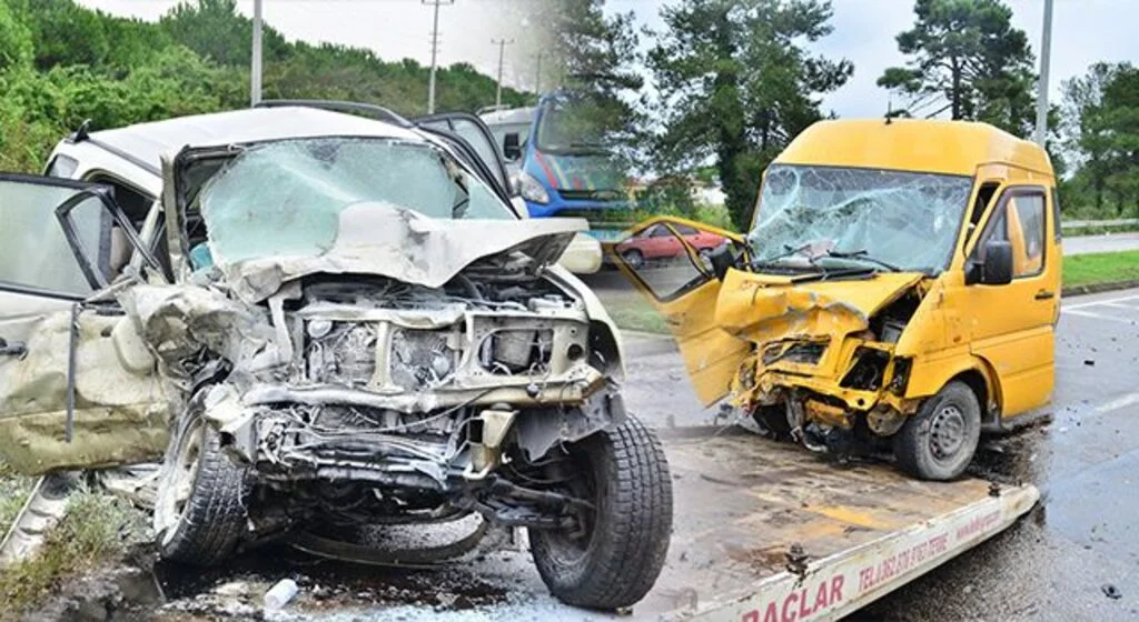 Samsun'da Feci Kaza! cip ile minibüs çarpıştı: 4 yaralı