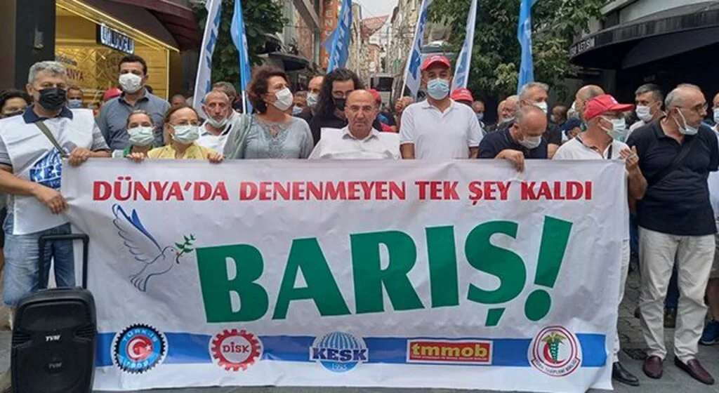 STK'lardan pankartlı mesaj