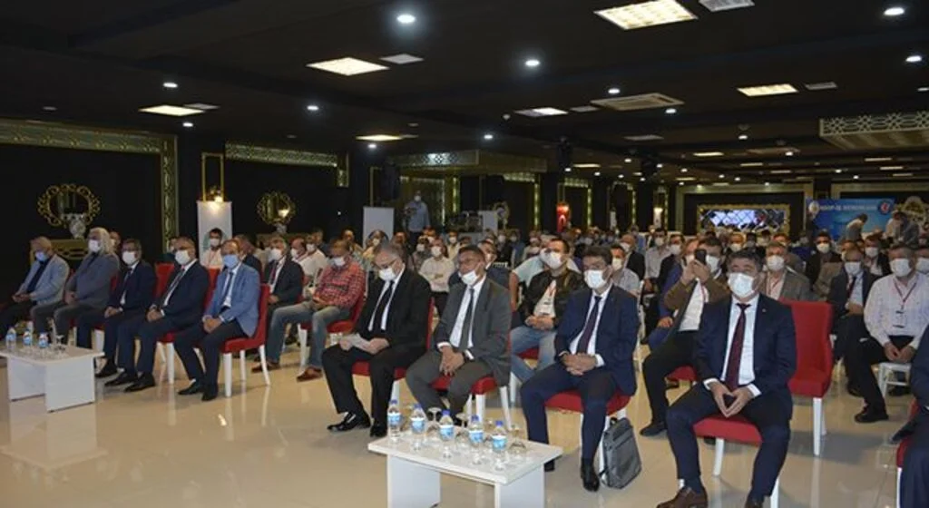 Tez-Koop-İş'te Köymen güven tazeledi