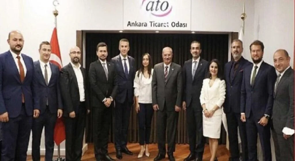 Türkiye Genç İş İnsanları Derneği Ankara Şubesi Ankara Ticaret Odası Başkanı Gürsel Baran’ı makamında ziyaret etti!