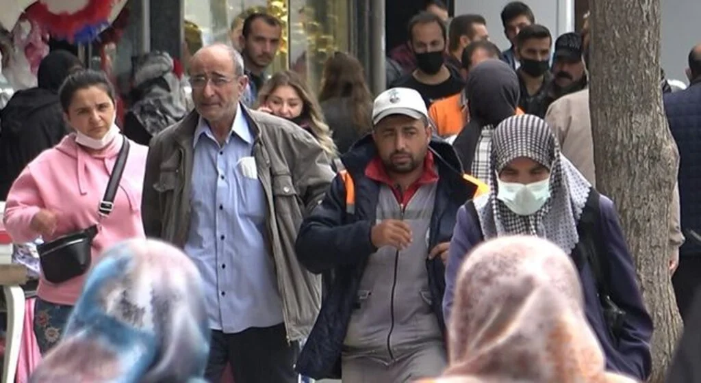 Vakalar artışta maske takan yok