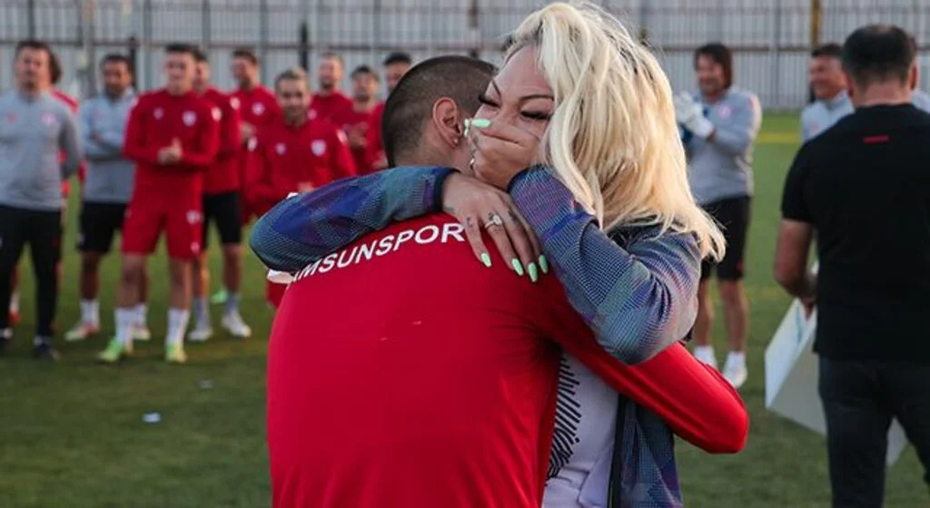 Yılport Samsunspor'un tecrübeli oyuncularından Soner Gönül’e Sürpriz