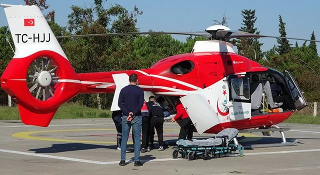 Acil anjiyo olması gereken hasta ambulans helikopterle hastaneye yetiştirildi
