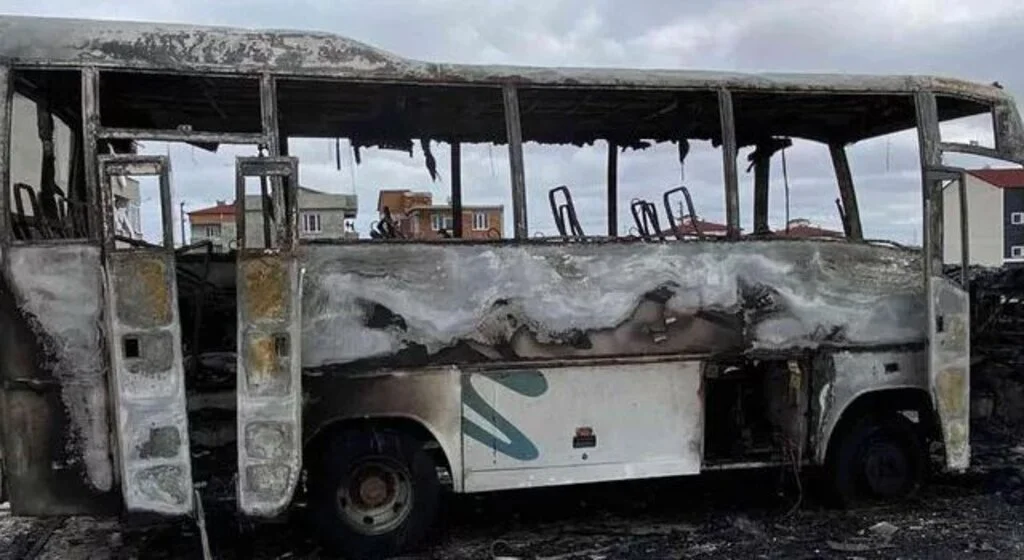 AK Partili İsmin Aracı Kundaklandı!