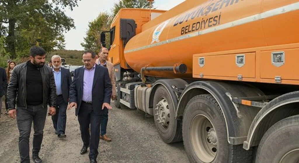 Başkan Mustafa Demir: 'Tüm yolları  tamamlama  gayretindeyiz'