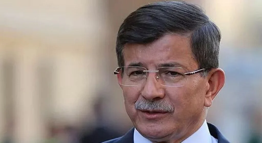 Davutoğlu Van’da asansör kazası geçirdi! (Ahmet Davutoğlu'nun sağlık durumu nasıl?)