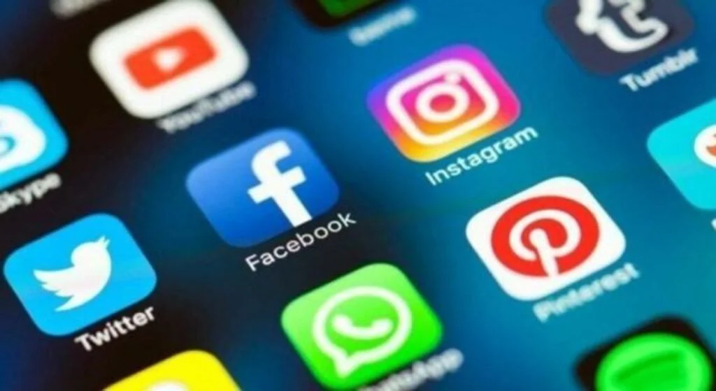 Facebook, WhatsApp ve Instagram 6 saat sonra erişime açıldı