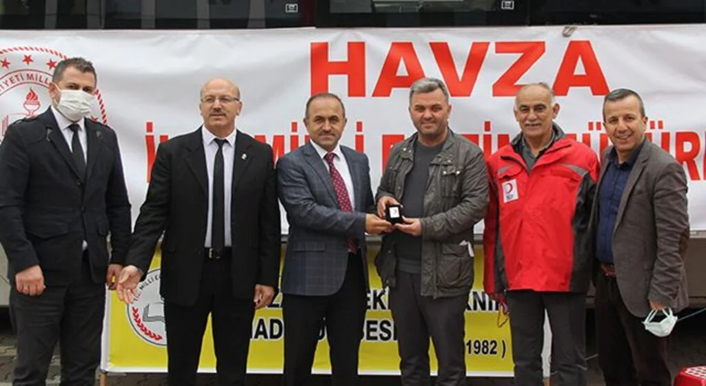 Havza MTAL'dan Kızılay'a destek