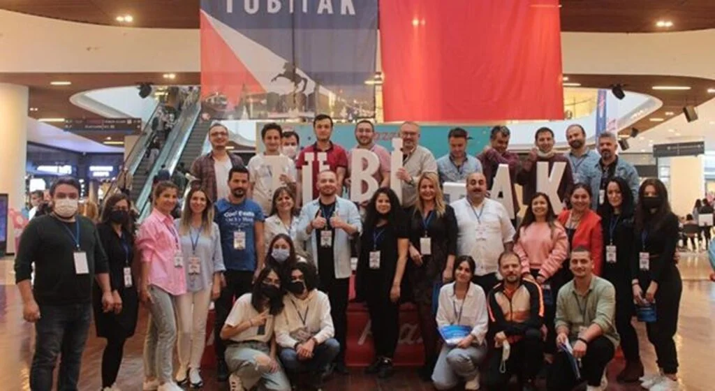 "İlkadım'dan Bilime Yolculuk" etkinliğinde 5 bin öğrenciye eğitim