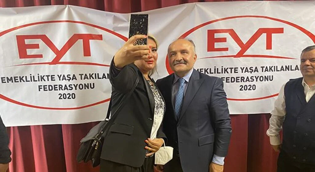 İYİ Parti Genel Başkan Yardımcısı Usta'dan EYT Buluşması