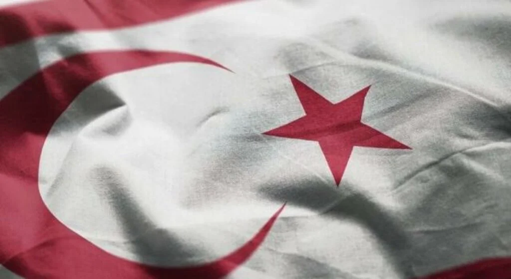 KKTC Başbakanı Ersan Saner, hükümetin istifasını sundu