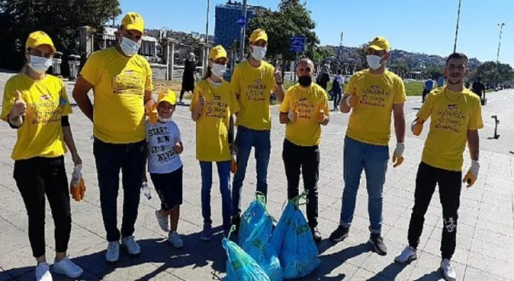 Koroplast çevreyi temizlerken geri dönüşüme de öncülük etti