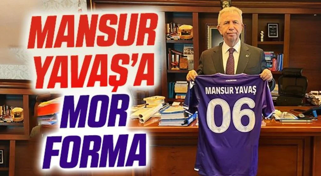 Mansur Yavaş'a Mor Forma Hediyesi