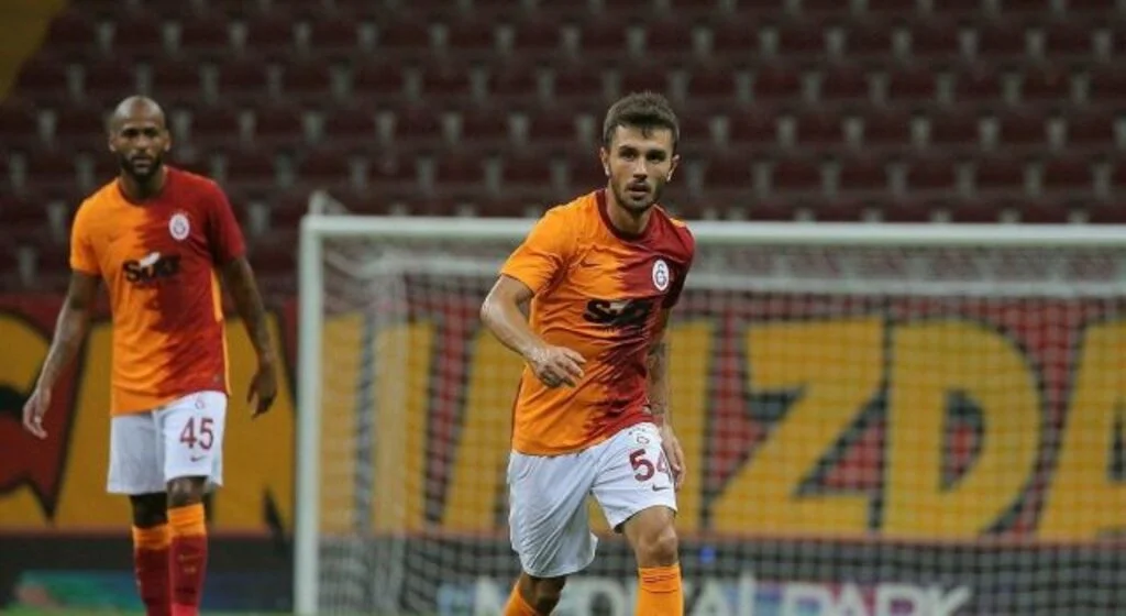 Mbaye Diagne ve Emre Kılınç birlikte oynuyor