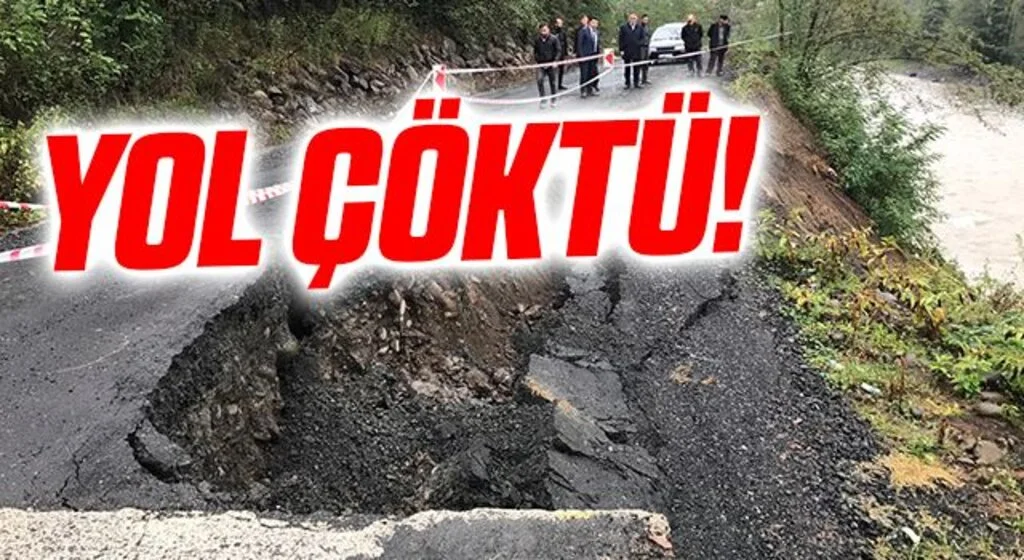 Salıpazarı’nda yol çöktü