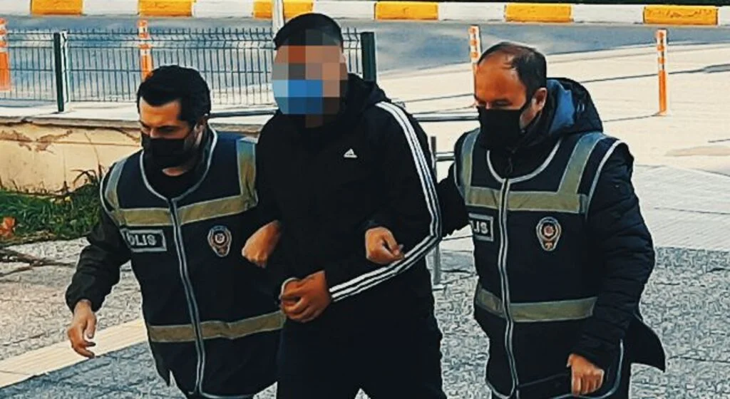 'Savcıyım' deyip tuzağına düşürdü
