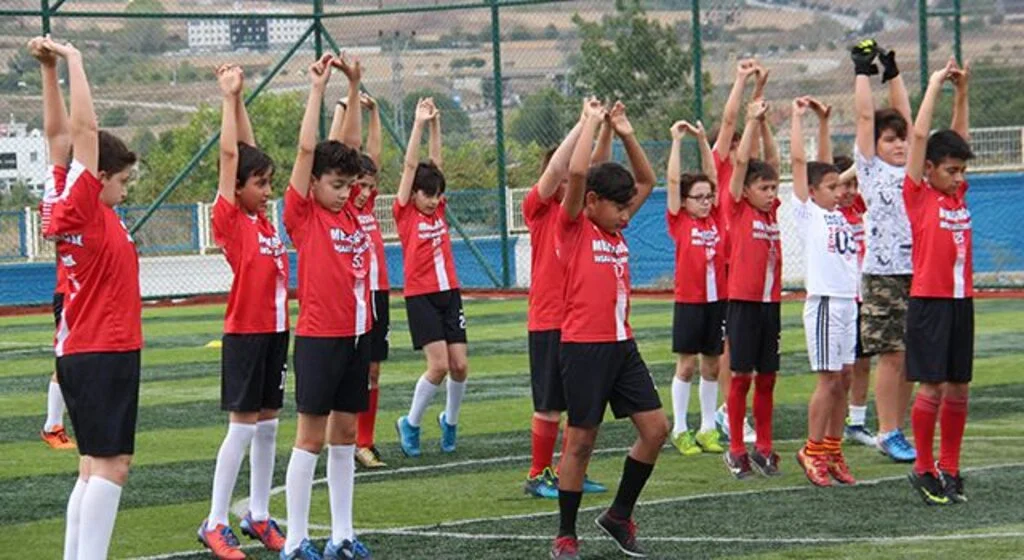 Uğur Birinci'nin Sporcuları Sıkı Çalışıyor