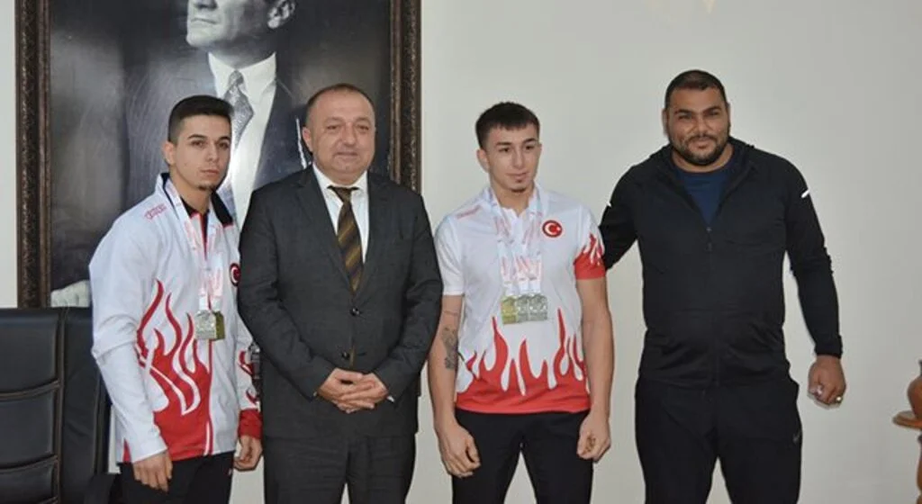 Ünye'nin Halterdeki Gururları