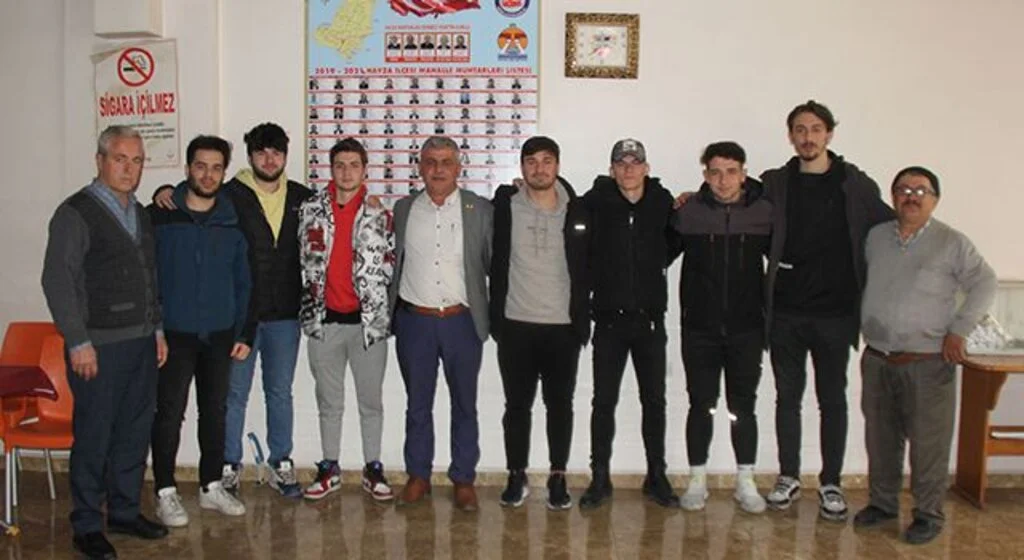 Başkan Çavdar'dan Futbol Takımına Ziyaret