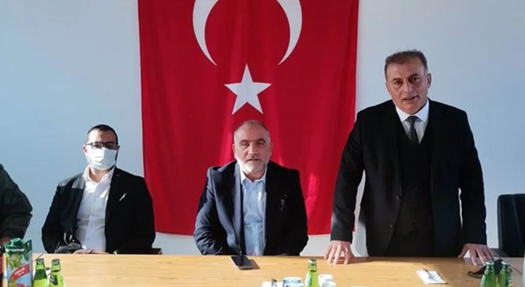 Canik'te muhtarlar Genç'le devam dedi