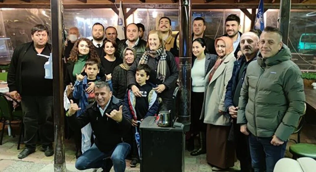 Eski Bakan Kavaf sorunları dinledi