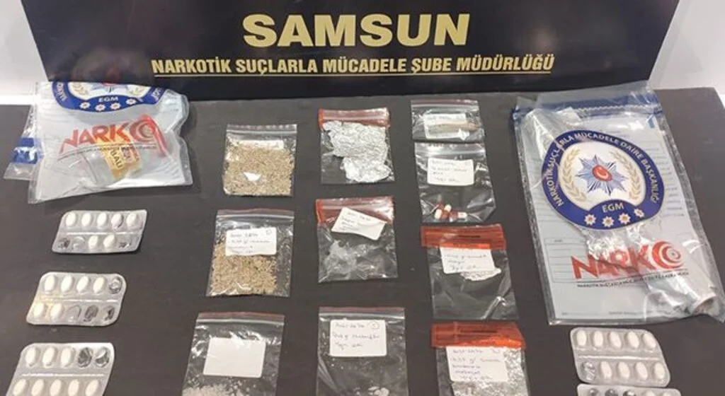 Evinde satışa hazır uyuşturucuyla yakalandı