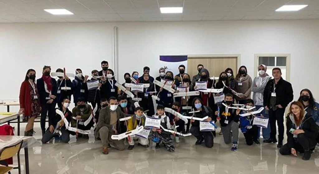 Geleceğin havacılık ve uzay mühendisleri yetişiyor