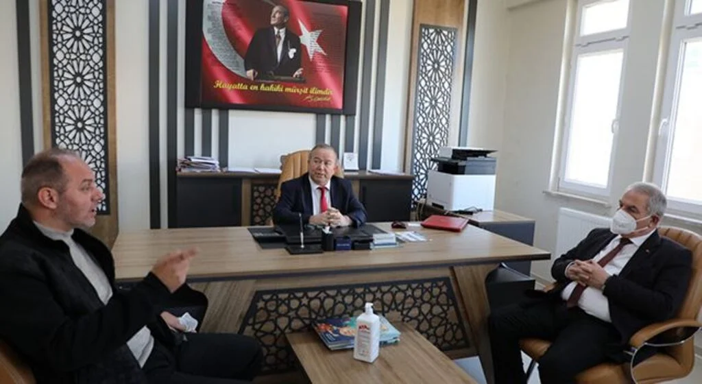İlkadım Belediye Başkanı Necattin Demirtaş Çat Kapı Okul Ziyaretlerine Devam Ediyor