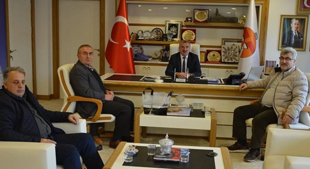 İstanbul 55 Samsunlular Derneği Başkanı Çetin’den Başkan Özdemir’e ziyaret