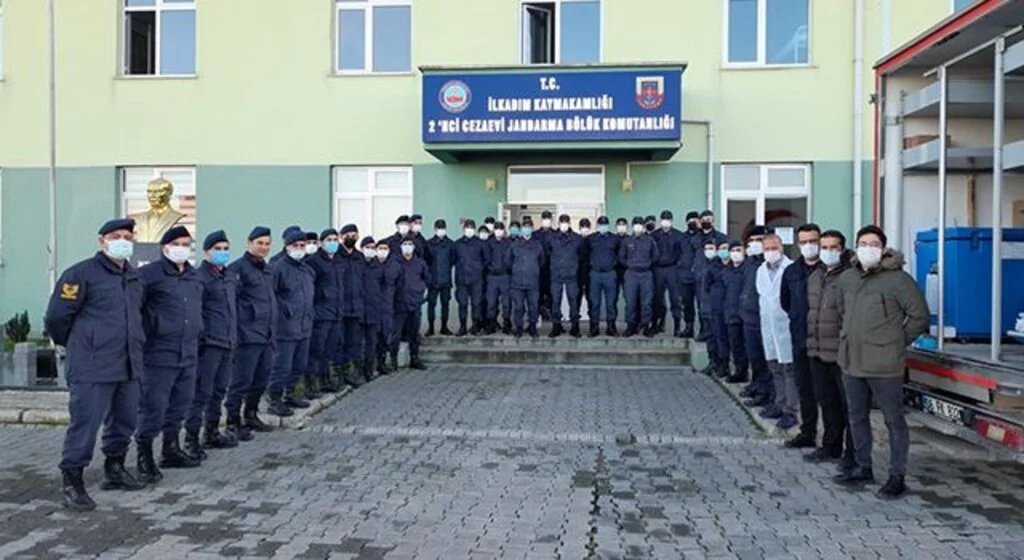 Jandarmadan kan bağışı