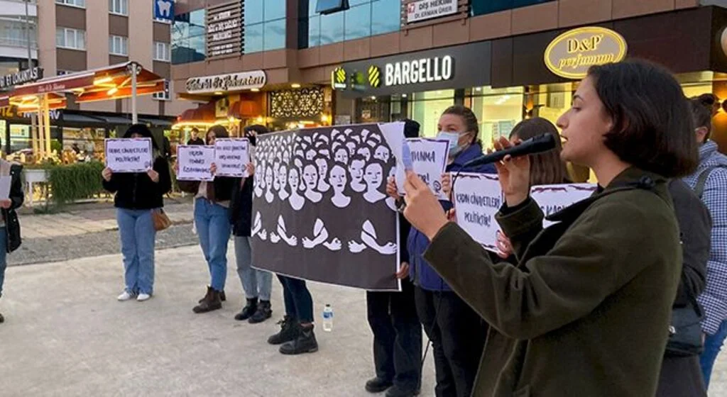 'Kadına şiddete isyan var'