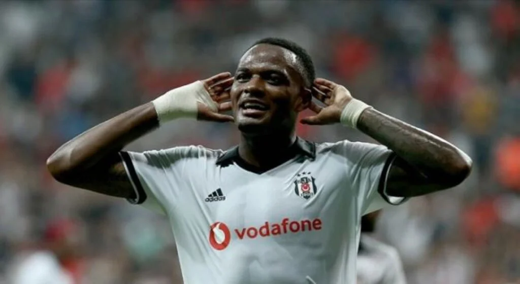 Kanadalı Black Hawk yıldızı Cyle Larin