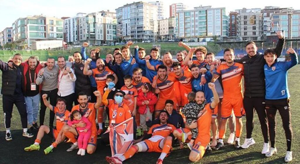 Lider Atakum Belediyespor Güle Oynaya