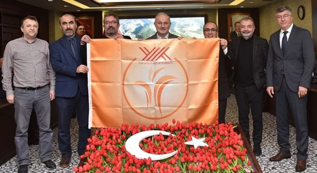 OMÜ 14. turuncu bayrağını aldı