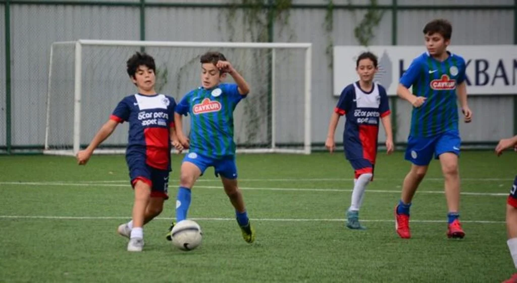 Rize'de Dostluk Maçı