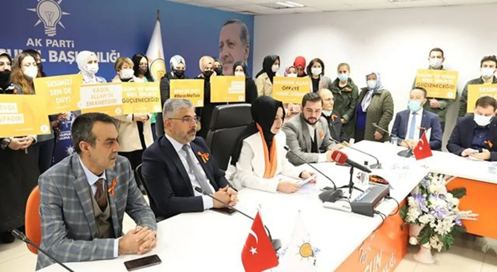 Samsun'da AK Parti Kadın Kolları, kadına yönelik şiddet için bir araya geldi