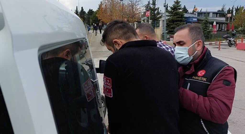 Samsun’da uyuşturucu ticaretinden 2 kişi gözaltına alındı