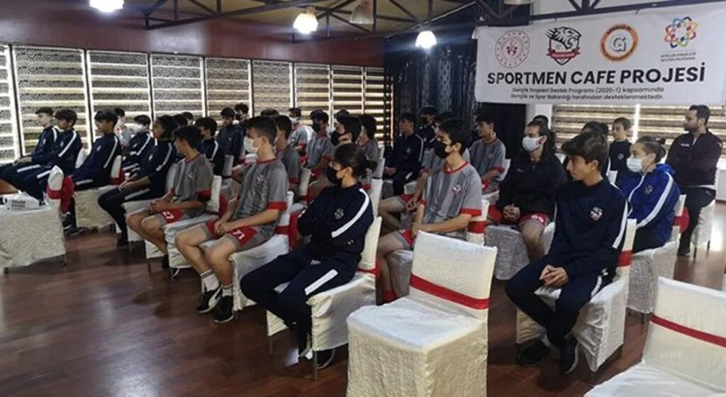 Sporculara Beslenme ve Psikoloji Eğitimi