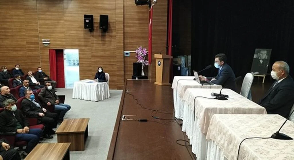 Vezirköprü'de muhtarlara Mekansal Adres Kayıt Sistemi eğitimi verildi