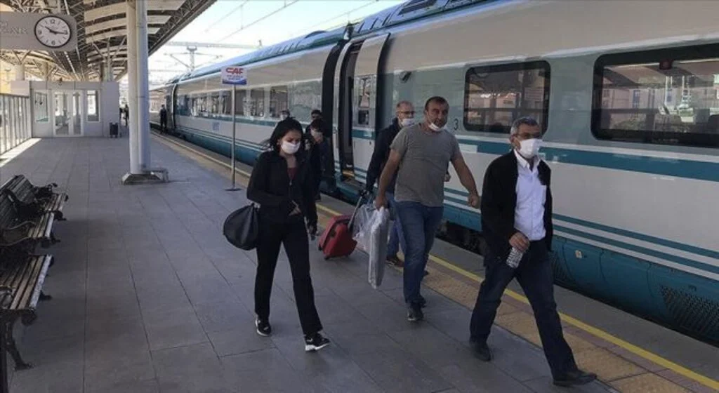YHT'lerle bugüne kadar taşınan yolcu sayısı 60 milyona yaklaştı