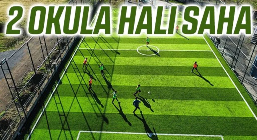 19 Mayıs Belediyesi’nden 2 okula halı saha