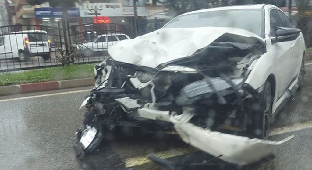 19 Mayıs’ta trafik kazası: 1 yaralı
