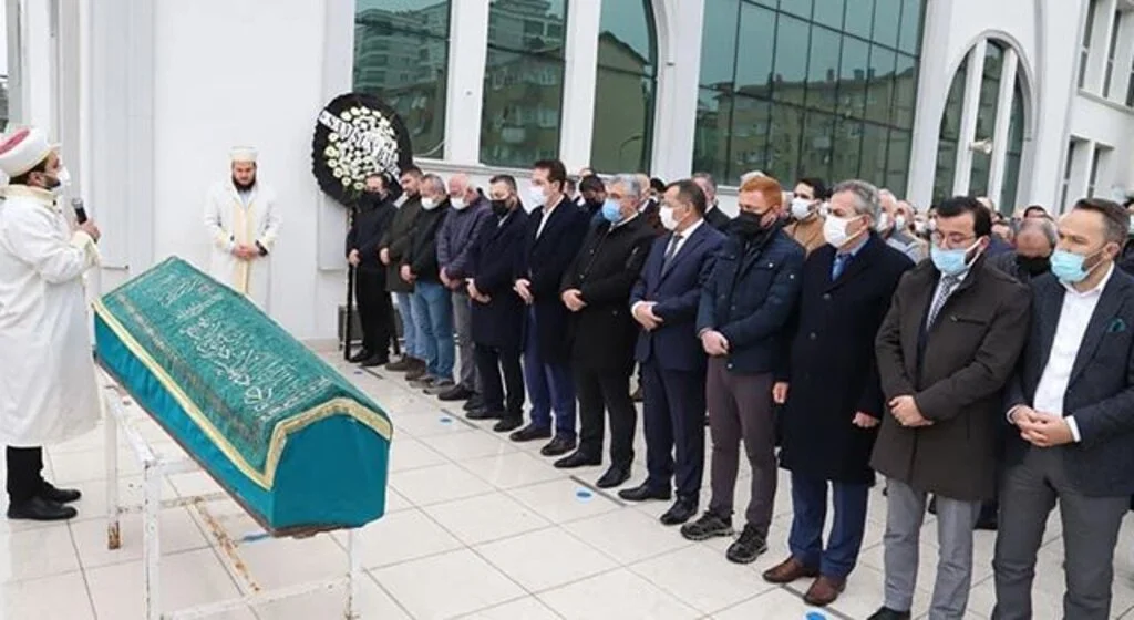 AK Parti Samsun eski Gençlik Kolları Başkanı Av.Cem Emre Çakan'ın baba acısı