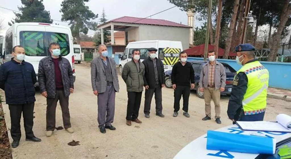 Alaçam’da jandarmadan öğrencilere trafik eğitimi
