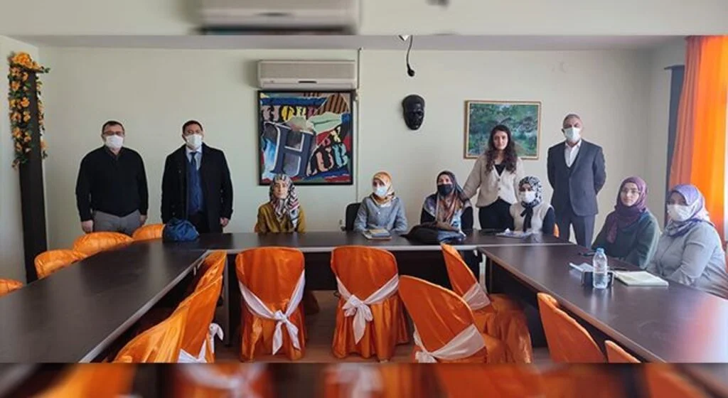Alaçamlı kadınlara 'okul öncesi' eğitim 