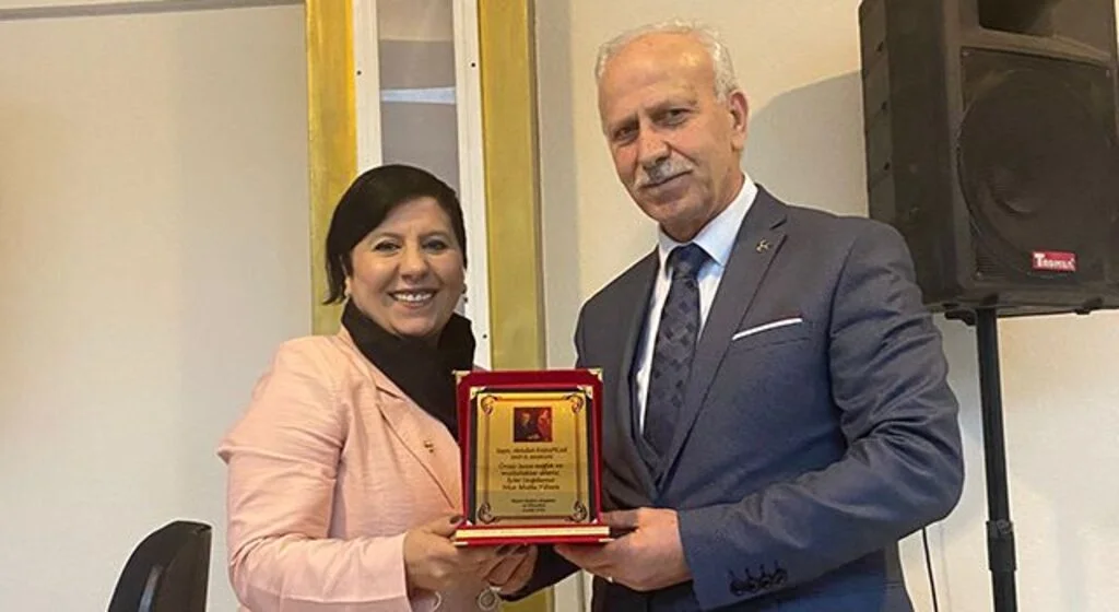 'Asenalardan kadına şiddetle mücadele'