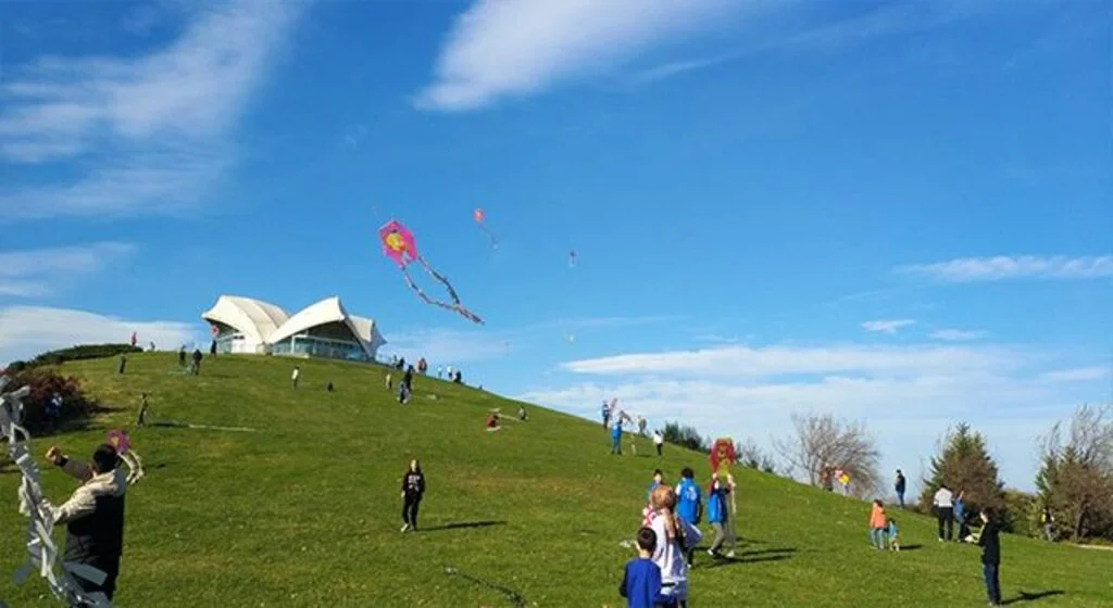 Batıpark'ta uçurtma şenliği