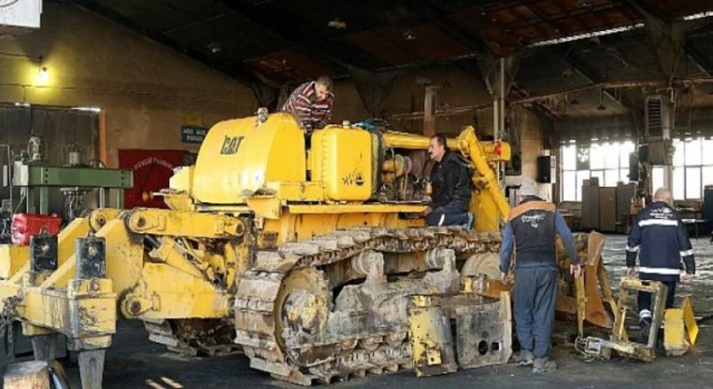 Büyükşehir Araç Bakım Atölyelerinde 1 Yılda 6 Bin 700 Bakım ve Onarım İşi Yaptı